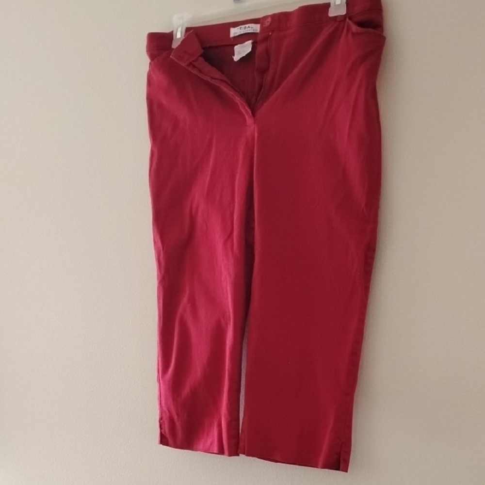 Tribal Red Capri